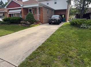9253 S Sacramento Ave, Evergreen Park, IL 60805