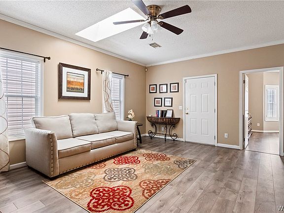 3rd image of 3411 Kensington Ct