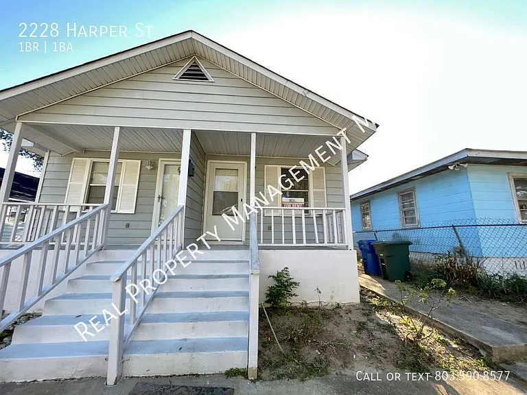 2228 Harper St — Photo 1