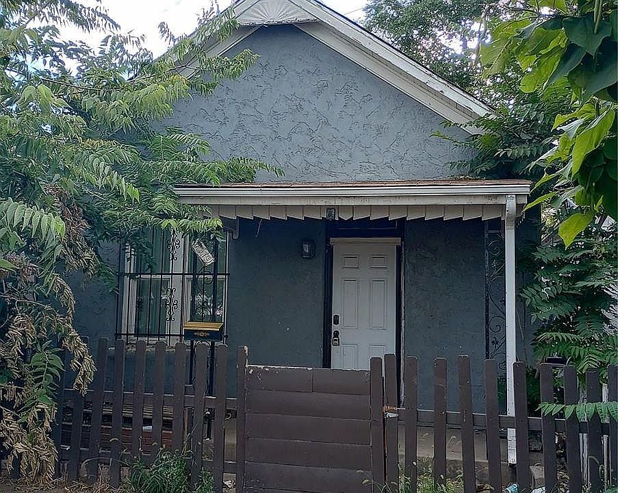 1st image of 4519 Columbine St