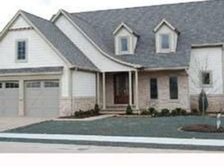 2394 Chapparal S #21, Westlake, OH 44145