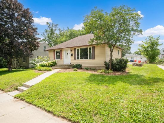 1016 10 1/2 St SE, Rochester, MN 55904