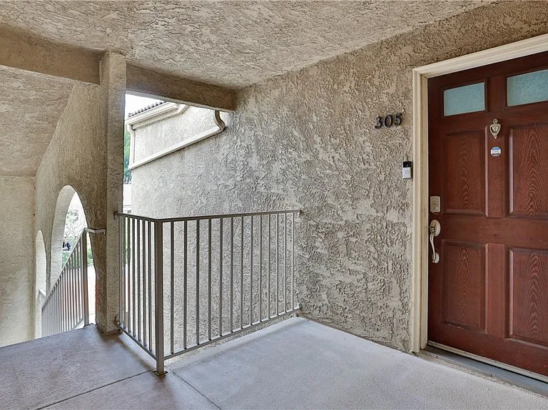 2320 Del Mar Way #305 — Photo 4