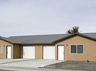 Nine F St NE, Quincy, WA 98848