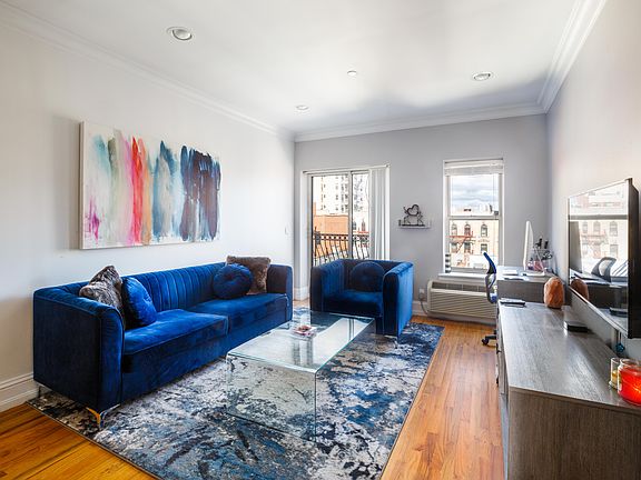4th image of 261 W 112th St #C