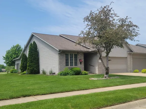 2743 Vista Grande Ct, Pekin, IL 61554