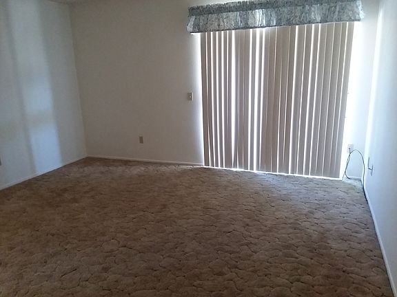 2nd image of 908 Sugar Pine Cir