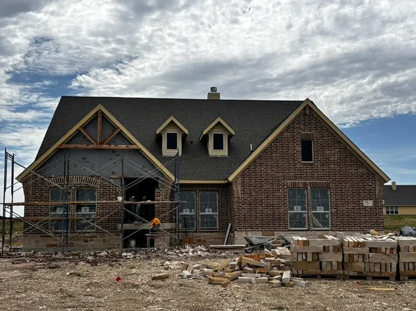 157 Big Sky Rd, Decatur, TX 76234