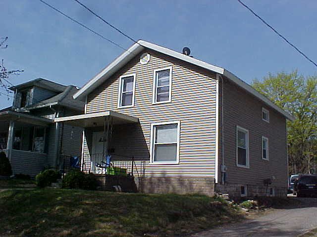 1810 Lyons Front_12292016