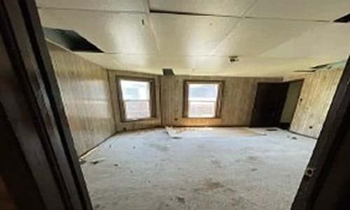5th image of 16-18 N Green Ave