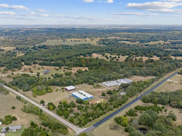 58 Smokey Ridge Rd, Ardmore, OK 73401