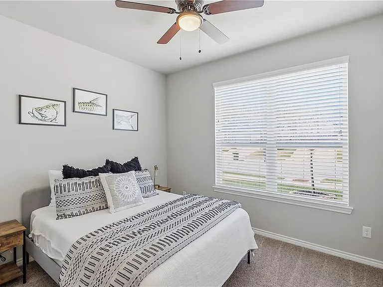 2420 Lightfoot Ln — Photo 29