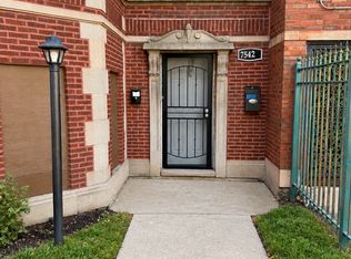 7542 S Colfax Ave, Chicago, IL 60649