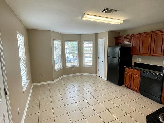 4th image of 15050 Audubon Lake Blvd