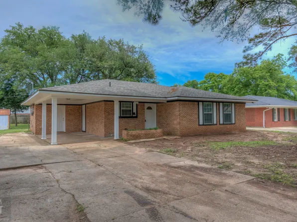 2611 Plantation Dr, Bossier City, LA 71111