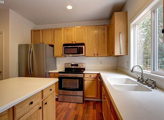 5th image of 7386 NE Shaleen St
