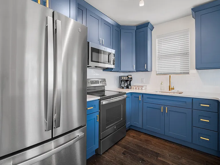 1059 Asbury Ave #1 — Photo 18