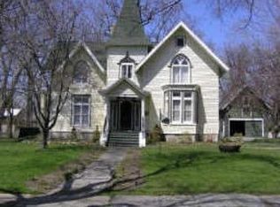 39 E Main St, Le Roy, NY 14482