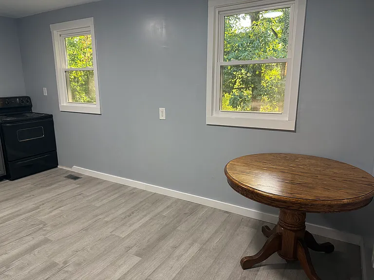 1922 Atkins Dr — Photo 31