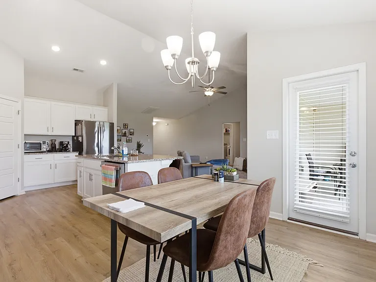 200 Grist Mill Dr — Photo 9