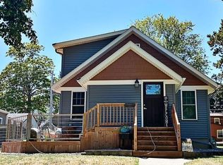 722 E 4th St, Redwood Falls, MN 56283