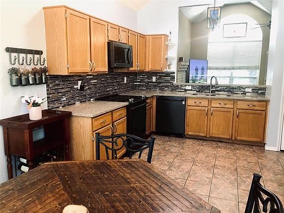 2nd image of 2608 Belmont Ct