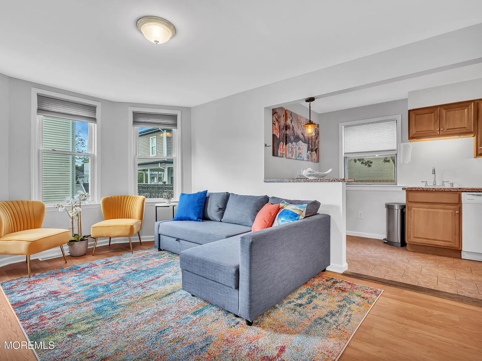 2 bed, 1899 sqft, $2,400 — Photo 1