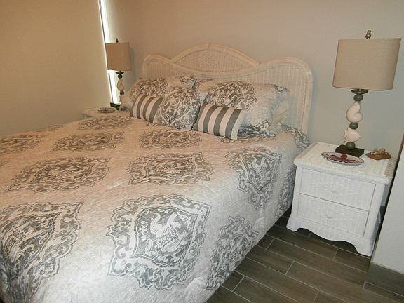 3rd image of 1000 Padre Blvd Unit 317