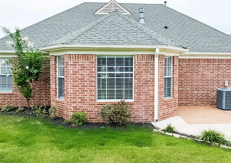 4313 Genevieve Dr — Photo 13