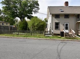 306 Liberty St, Glendon, PA 18042