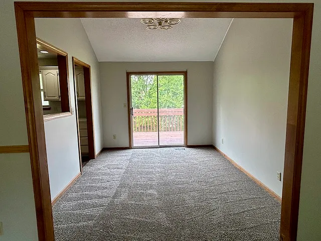 512 McDonald Rd — Photo 5