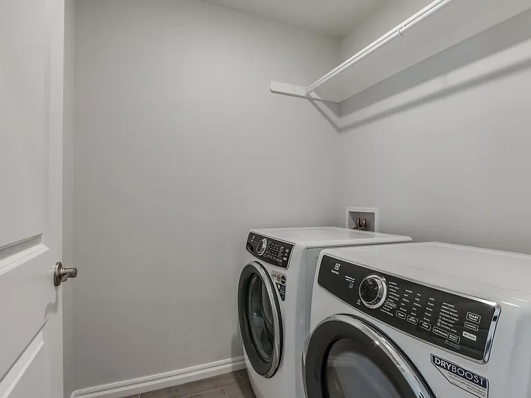 3903 Lleyton Dr — Photo 12