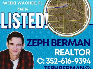 1 Flagstaff Dr, Weeki Wachee, FL 34614