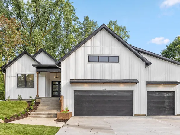 3245 Midland Dr SE, Grand Rapids, MI 49546