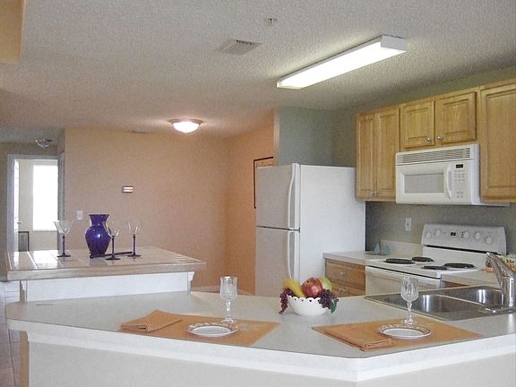4th image of 4020 Grande Vista Blvd APT 130