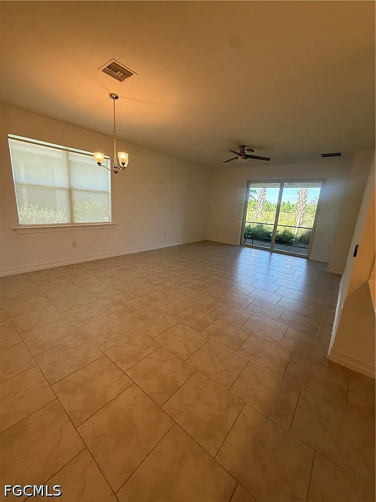 2 bed, 2.0 bath, 1516 sqft, $2,100 — Photo 3
