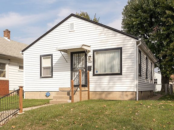 2nd image of 1327 N Grant Ave