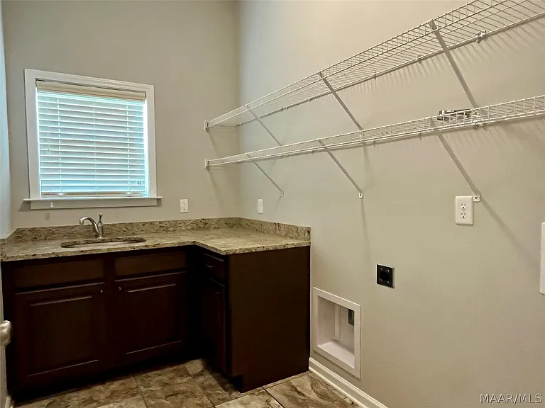 9408 Tillman Ct — Photo 16