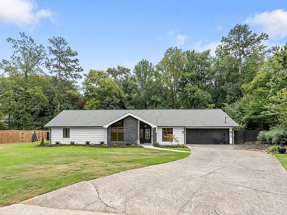 3rd image of 1300 Chipping Ct