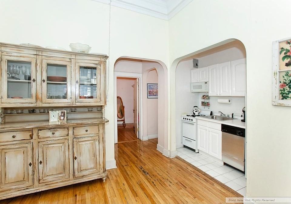 2nd image of 244 Riverside Dr APT 1G