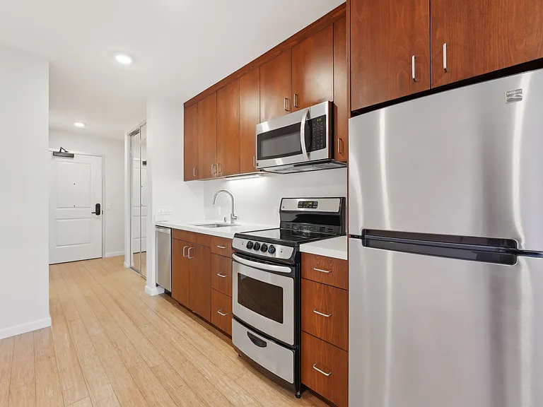 Addison Arts Apartments — Photo 121