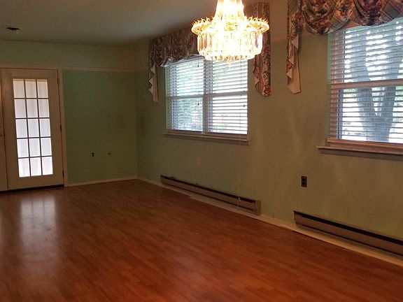 5th image of 2 Conestoga Drive #A