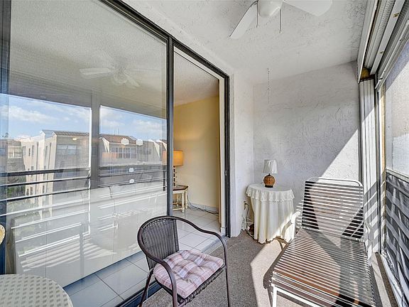 3rd image of 2850 Somerset Drive #416L