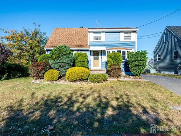 38 Laurel St, Hopelawn, NJ 08861
