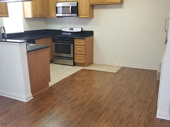 3rd image of 1244 Stanley Ave #102