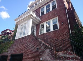 584 Washington St, Brookline, MA 02446