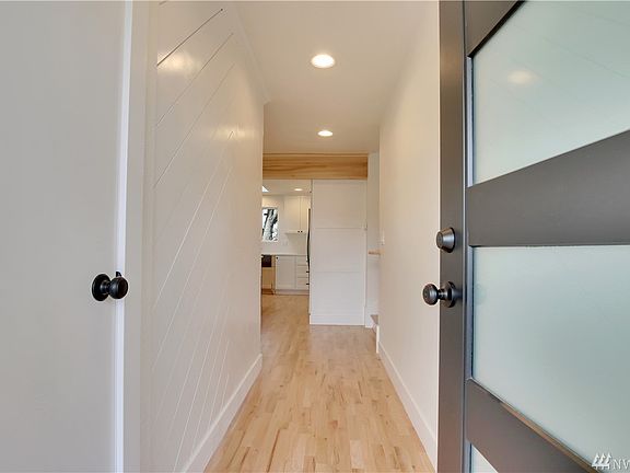 4th image of 4909 N 16th St