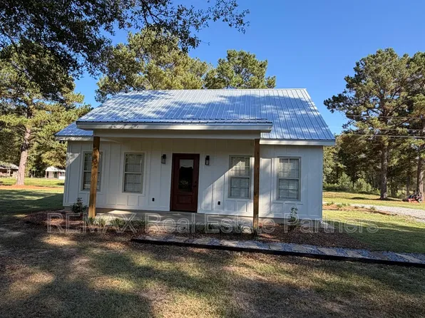 24 Tolar Cut Off, Columbia, MS 39429