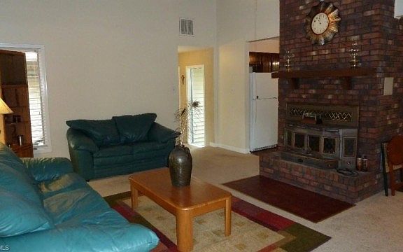 4th image of 2410 Burnette Dr
