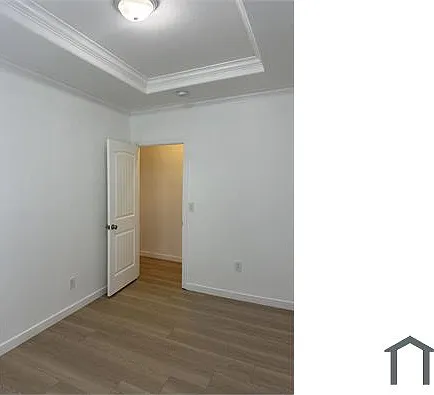 956 E 43rd St #956 — Photo 33